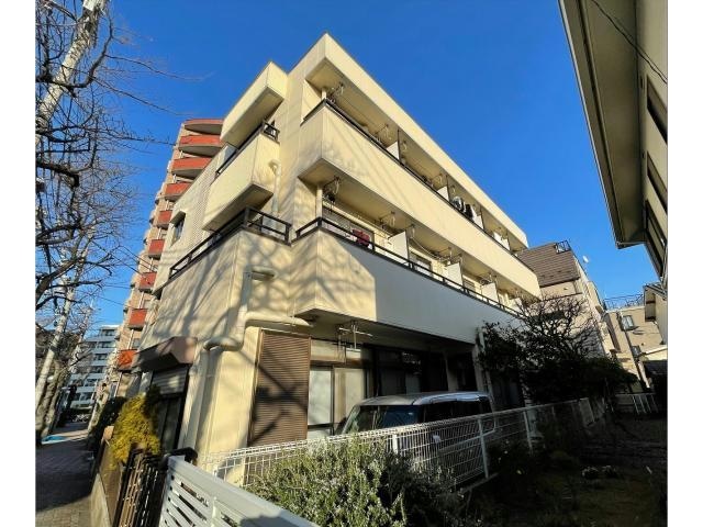 ベルハイム中川の物件外観写真