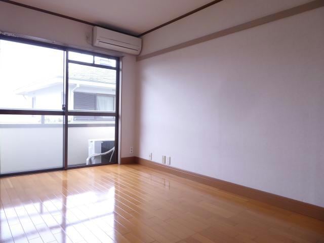 ベルハイム中川の物件内観写真