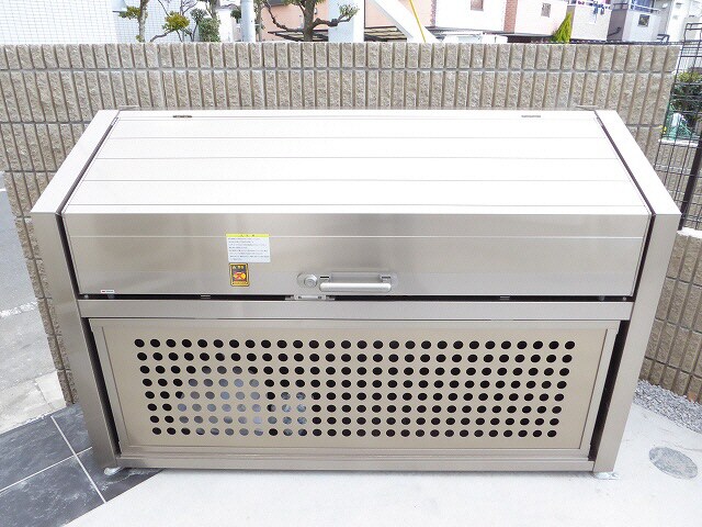 カーサ・イリスの物件外観写真