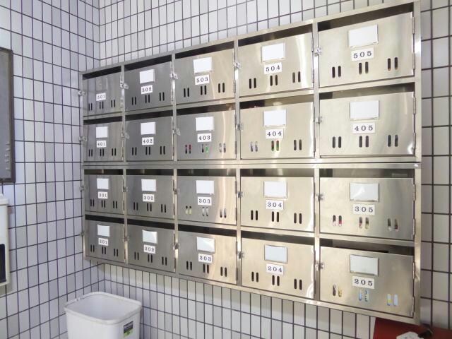 ホワイトシティの物件外観写真