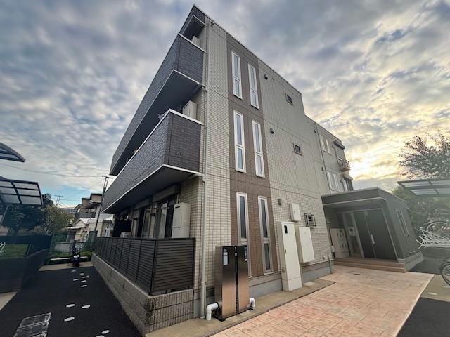 エルサンテの物件外観写真