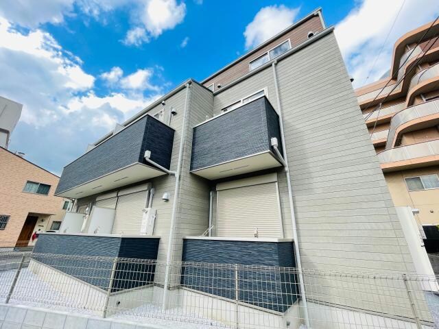 ハルミメゾン亀有の物件外観写真