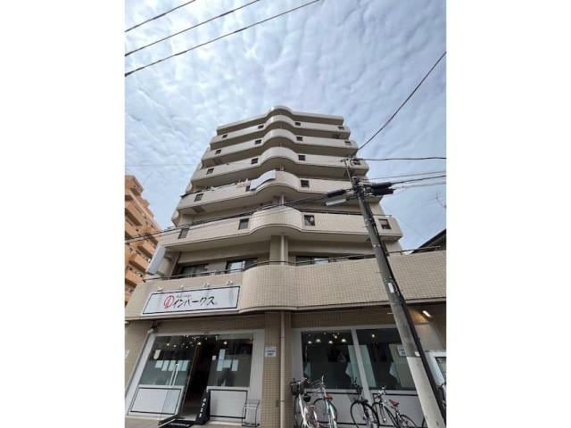 ロイヤルアヤセの物件外観写真