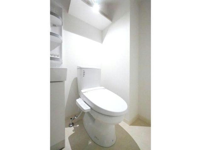 ペアパレス六町2号館の物件内観写真