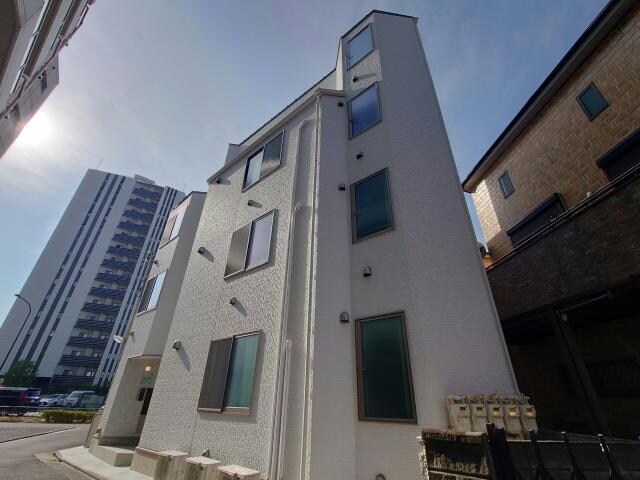 アンビエンテ東金町の物件外観写真