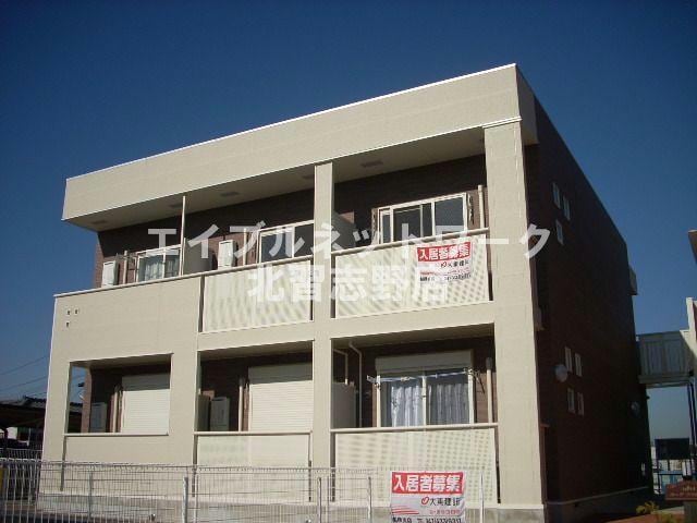 カーサ・プラシードの物件外観写真