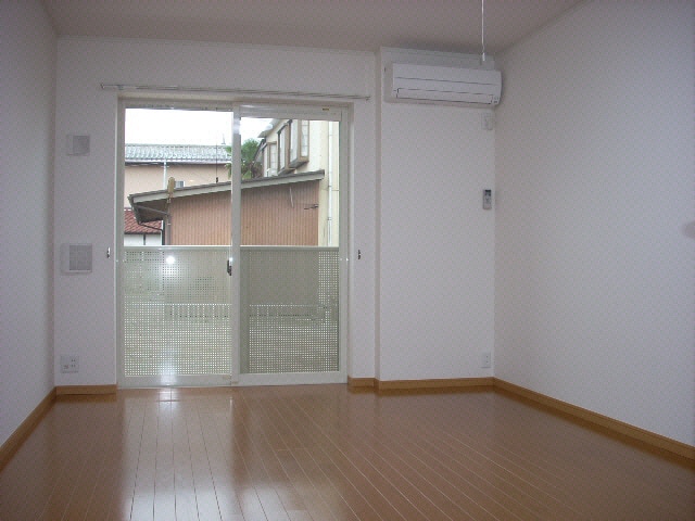 カーサ・プラシードの物件内観写真