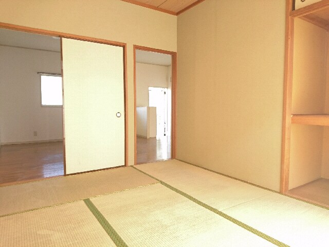 ジョイフル芝山の物件内観写真