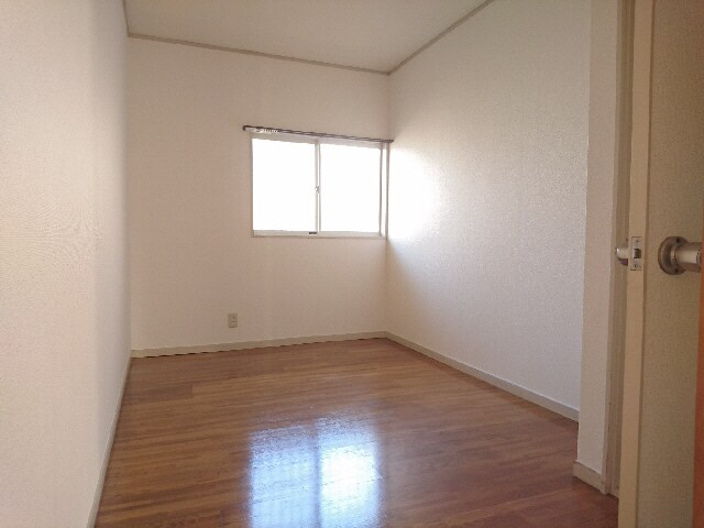 ジョイフル芝山の物件内観写真