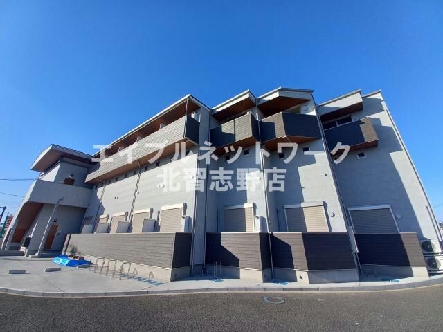 SﾊﾟﾚｽⅣの物件外観写真