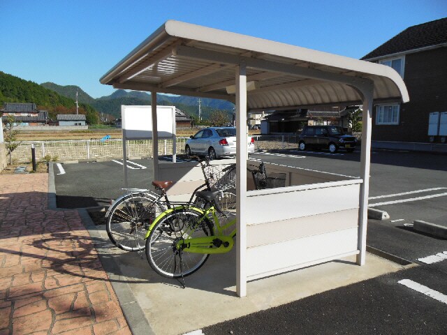 ポライトリー　ガーデンＢ棟の物件外観写真