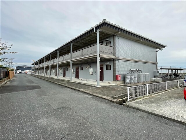 ヤングユーカリＡの物件外観写真