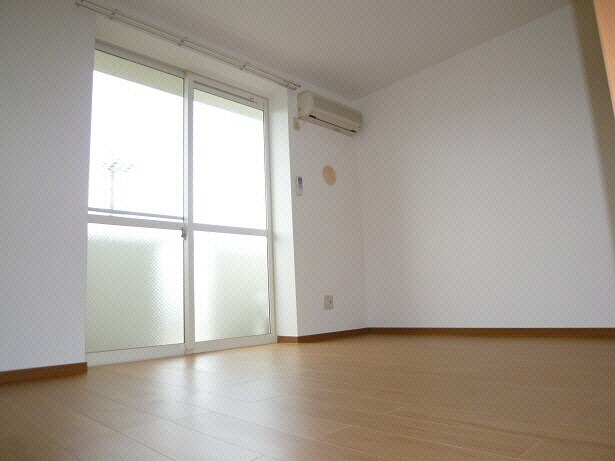 ソレイユ西本Ⅱの物件内観写真