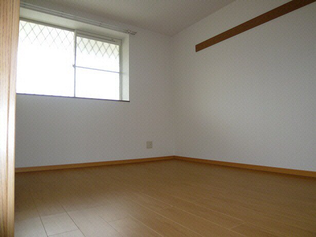 ソレイユ西本Ⅱの物件内観写真