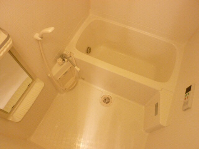 エレガントⅠの物件内観写真