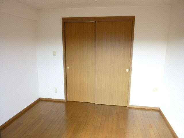 エレガントⅠの物件内観写真