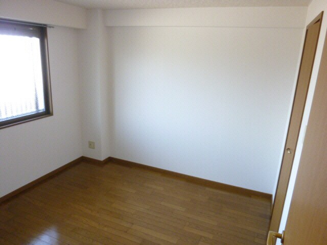 エレガントⅠの物件内観写真