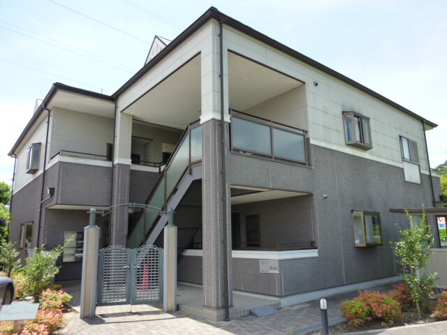 ウォームリブの物件外観写真