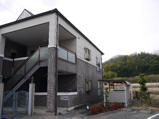 ウォームリブの物件外観写真