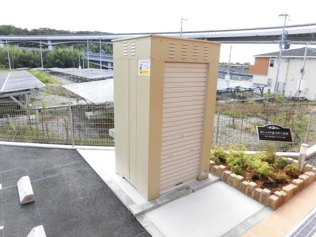 サンハイツ北六甲六番館の物件外観写真