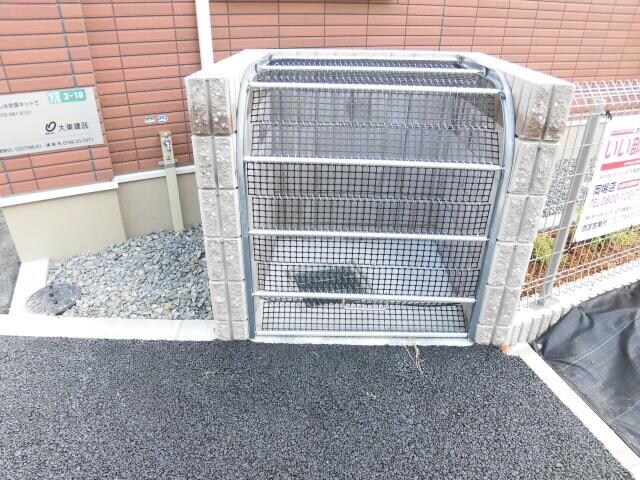 サンハイツ北六甲六番館の物件外観写真