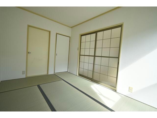 前田ハイツＡ棟の物件内観写真