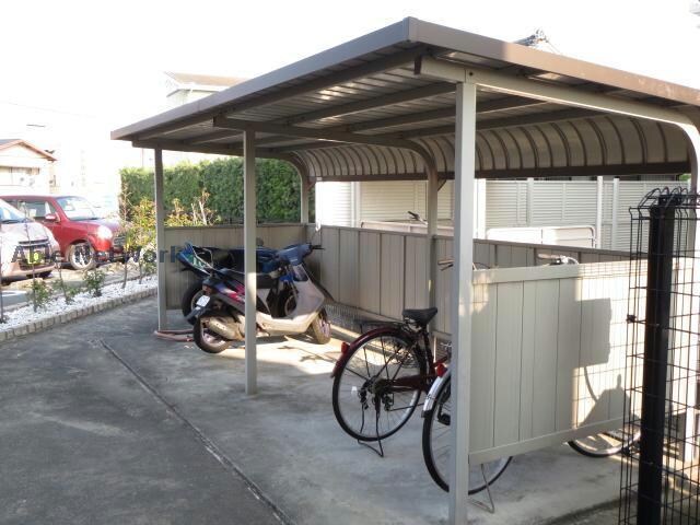 レクサスＢの物件外観写真