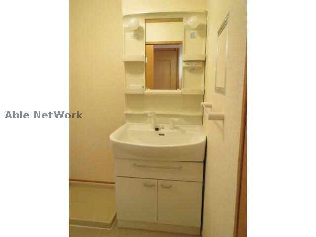 レクサスＢの物件内観写真