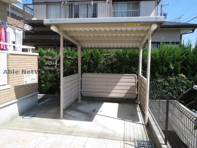 ウエストヒルズの物件外観写真