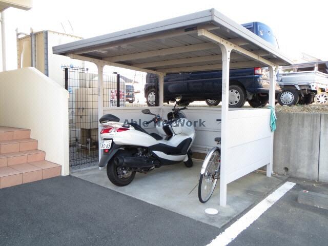 Ｖｉａ　Ｌａｔｔｅａの物件外観写真