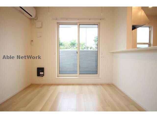 メゾン八番館の物件内観写真