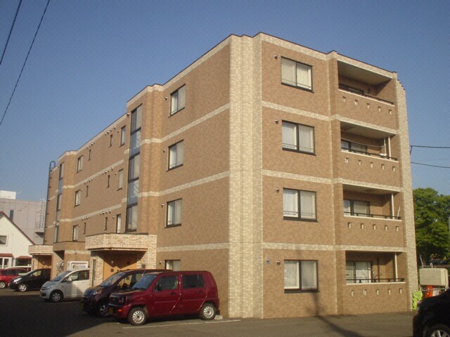 アクティブマンションの物件外観写真