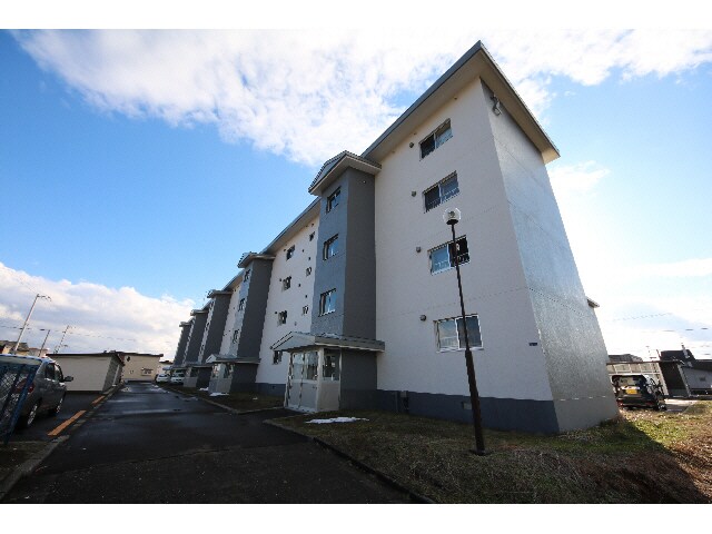 Ｐｅａｃｅ　Ｒｏｏｍ　Ｂの物件外観写真