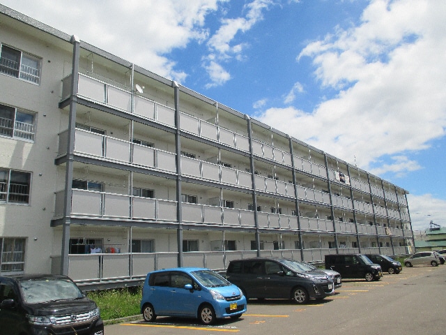 Ｐｅａｃｅ　Ｒｏｏｍ　Ｂの物件外観写真