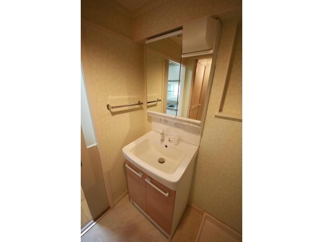 Ｐｅａｃｅ　Ｒｏｏｍ　Ｂの物件内観写真