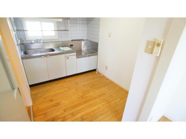 Ｐｅａｃｅ　Ｒｏｏｍ　Ｂの物件内観写真