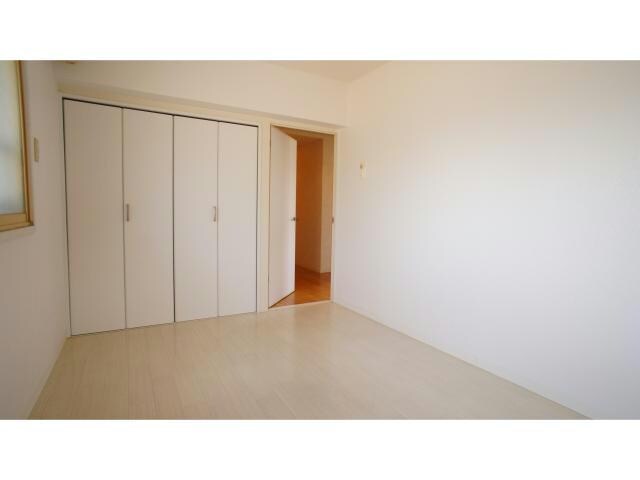 Ｐｅａｃｅ　Ｒｏｏｍ　Ｂの物件内観写真