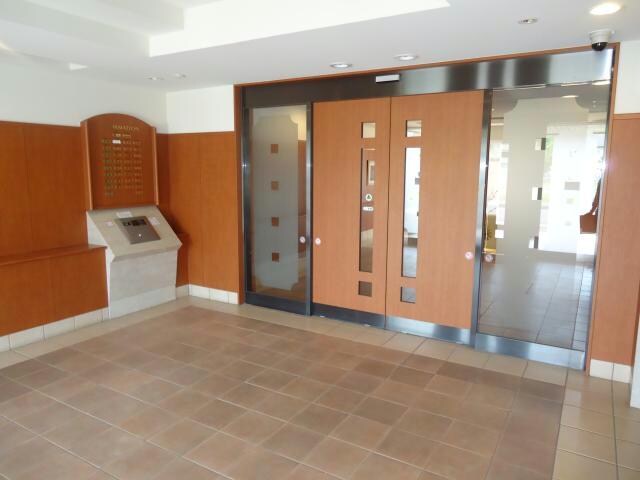 ポレスター春日公園の物件外観写真