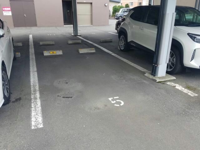 ポレスター春日公園の物件外観写真