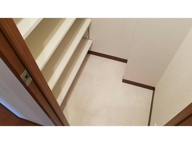 ポレスター春日公園の物件内観写真