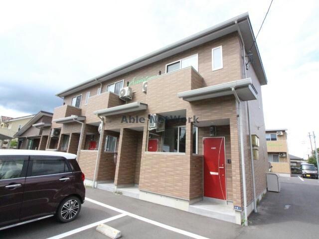 アベニール南鷹尾の物件外観写真