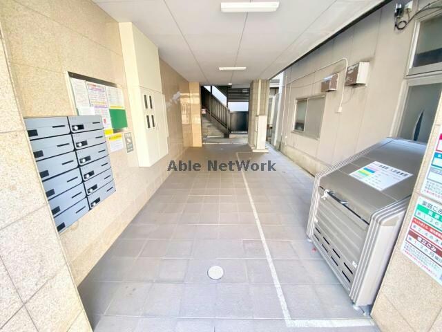 メイン新屋敷の物件外観写真