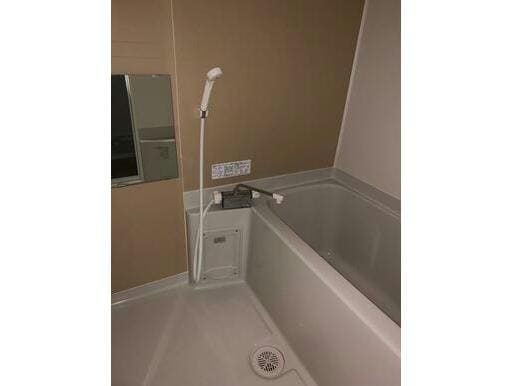 グランパーク国府の物件内観写真