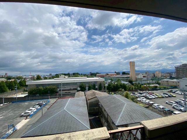 自治会館入口 徒歩3分 6階の物件内観写真