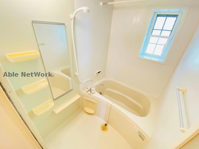 インターチェンジ前 徒歩1分 2階の物件内観写真