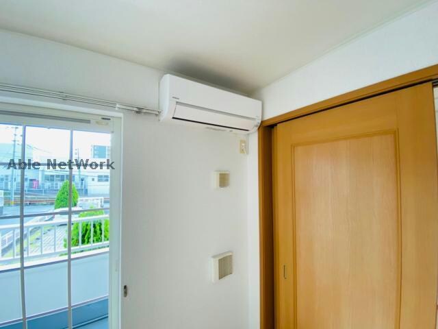 インターチェンジ前 徒歩1分 2階の物件内観写真