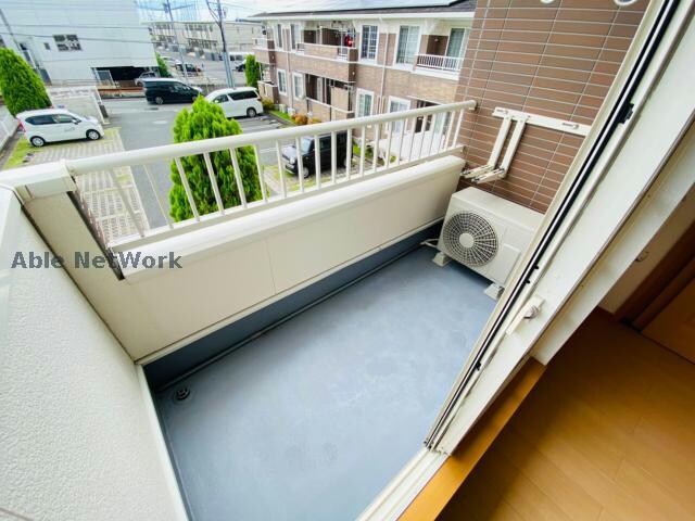 インターチェンジ前 徒歩1分 2階の物件内観写真