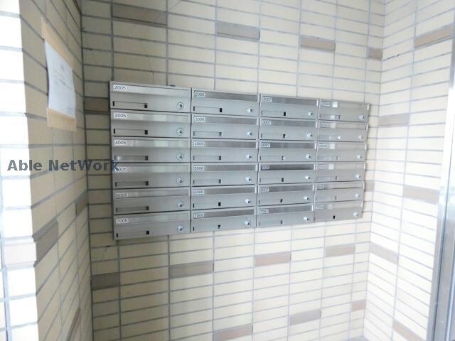 自衛隊前 徒歩2分 6階の物件外観写真