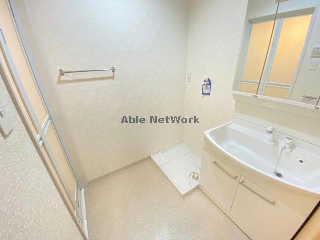 サンヒルズ県庁東の物件内観写真