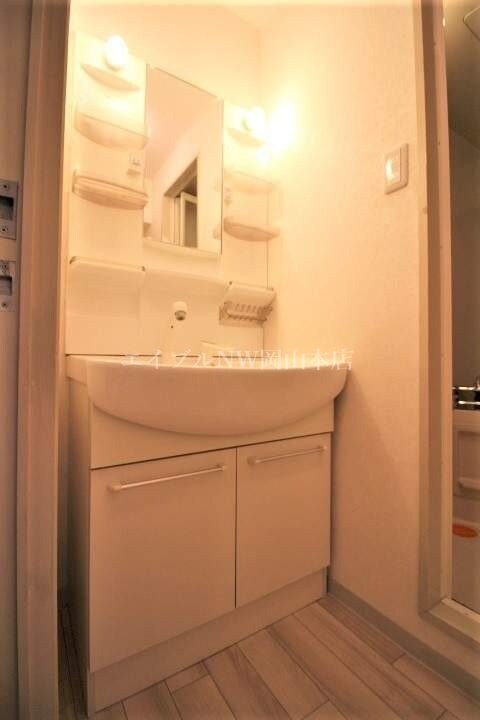 コロニアルリビング西島田ウエストタワーの物件内観写真